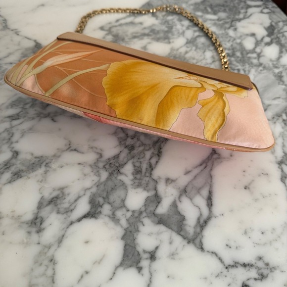 Salvatore Ferragamo Floral Silk Leather Chain Shoulder Bag AU-21-1903 - Picture 3 of 10